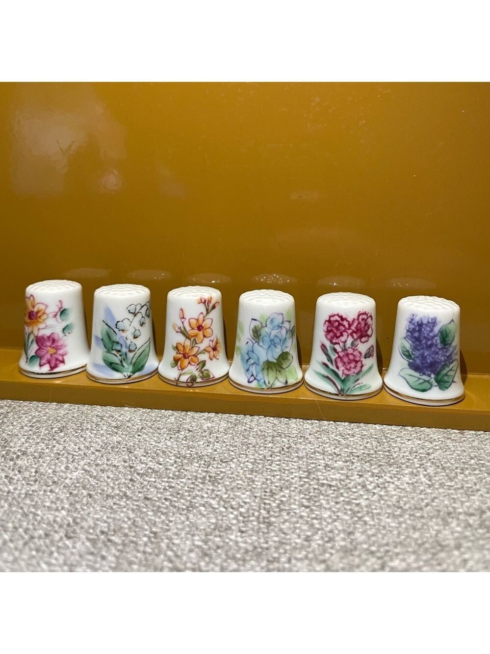 Vintage 6 PC Flower Collectible Thimbles